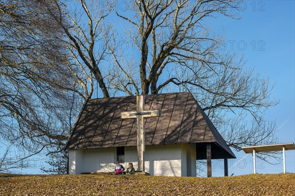 Chapel and wooden cross on the Buchenberg, Buchenberg, Allgaeu, Bavaria, Germany, Europe