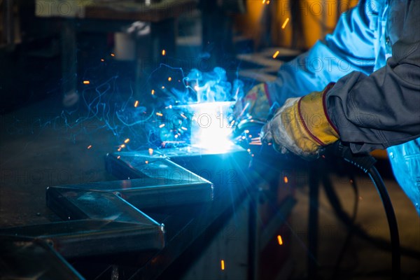 Fitters during welding work