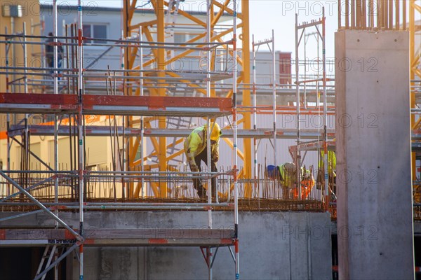 Major construction site on the south bank of the Rhine in Ludwigshafen am Rhein