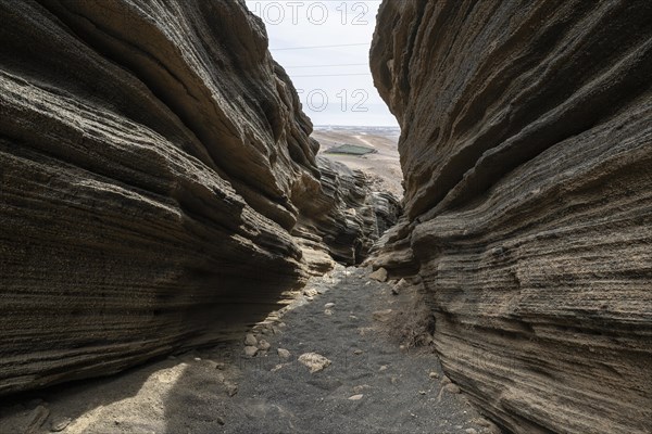 Volcanic fissure, Las Grietas, Lanzarote, Canary Islands, Spain, Europe