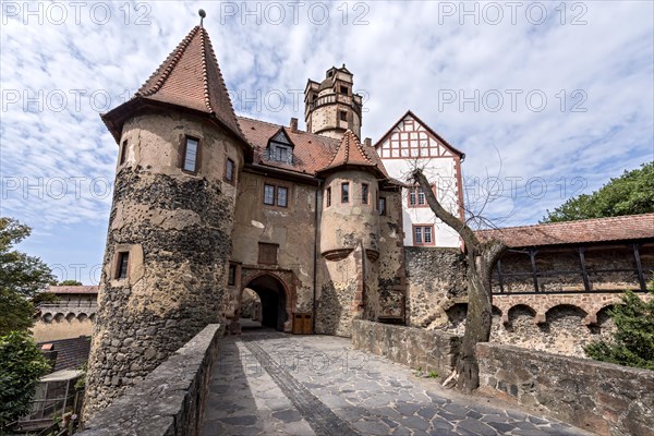 Well house in the 3rd gatehouse, keep, new bower, battlements of the Zwinger and Zyngel, bridge over the neck moat, outer bailey, Ronneburg Castle, medieval knight's castle, Ronneburg, Ronneburger Huegelland, Main-Kinzig district, Hesse, Germany, Europe