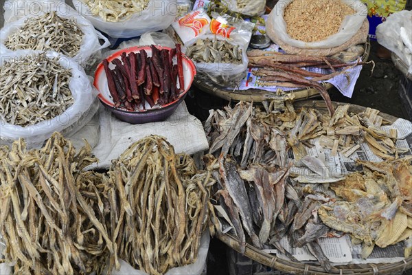 Market, country market, vegetable market, Mandalay Division, Myanmar, Asia