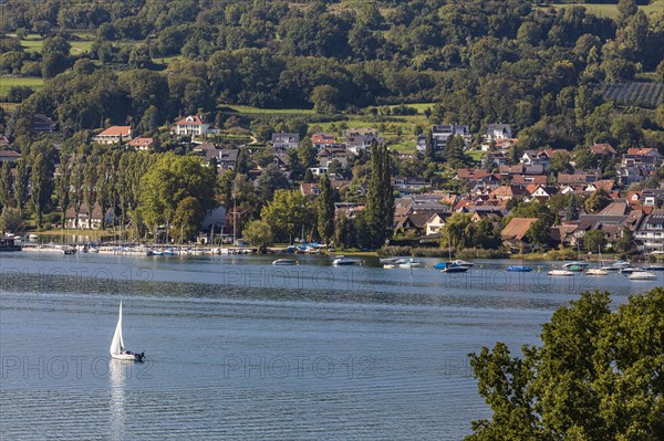 Sailing boat off Wangen, a district of Oehningen on Untersee, Hoeri, Lake Constance, Germany, Europe