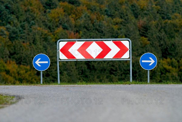 Fork in the road with the possibility to go left or right, Bavaria, Germany, Europe