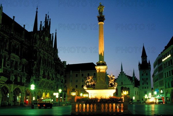 Marienplatz in the early morning with new city hall on the left side and old on the right side, Munich, Bavaria, Germany, Europe