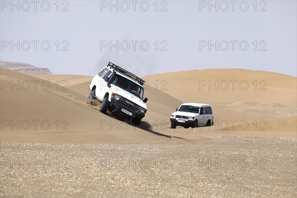 Safari with a Toyota Landcruiser off-road vehicle through the Mesr Desert, Iran, Asia