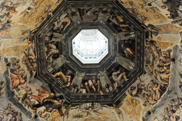 Interior of the Dome of the Basillica di Santa Maria del Fiore, Il Duomo di Firenze, Florence, Italy, Europe