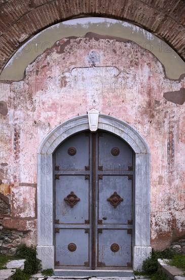 Exterior view of Rotonda, Rotunda of Galerius, Roman round temple, entrance door, Thessaloniki, Macedonia, Greece, Europe