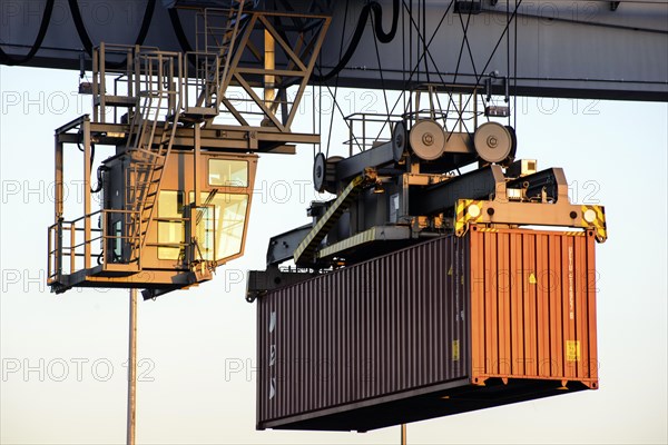 Container Handling Terminal Hamburg Billwerder, handling of loading units between road and rail as well as in national and international transfer traffic between goods trains, Hamburg, Germany, Europe