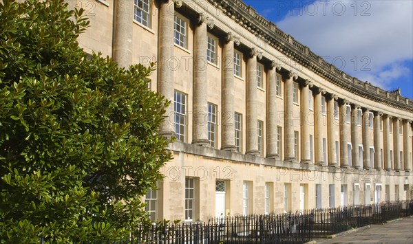 The Royal Crescent, architect John Wood the Younger built between 1767 and 1774, Bath, Somerset, England, United Kingdom, Europe