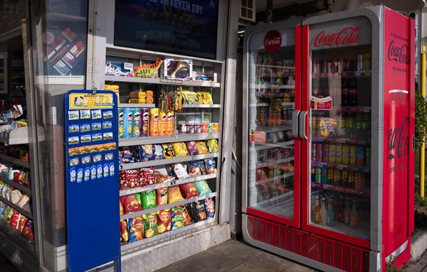 Kiosk, Coca Cola, logo, soft drinks, crisps, souvenirs, Thessaloniki, Macedonia, Greece, Europe