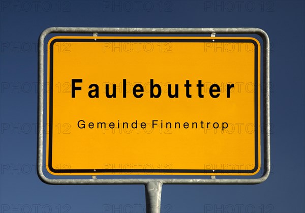 Place name sign Faulebutter, hamlet in the municipality of Finnentrop, Olpe district, North Rhine-Westphalia, Germany, Europe