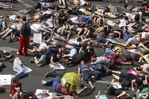 Mass die In, at the Official Animal Rights March demo at Rosenthaler Platz in Berlin. The Animal Rights March is a demonstration of the vegan community for animal protection and animal rights, 25 August 2019