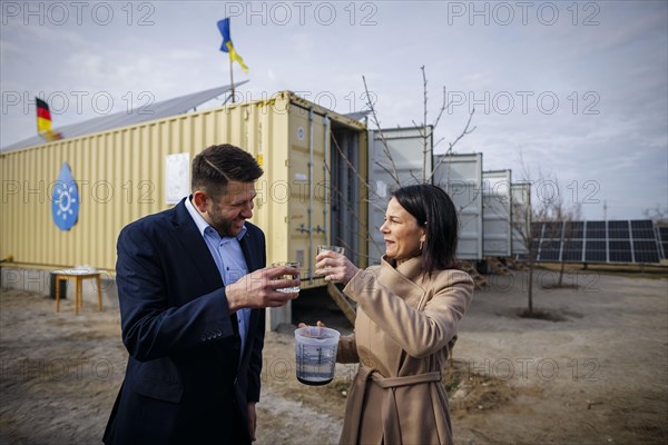 Annalena Baerbock (Alliance 90/The Greens), Federal Foreign Minister, visits a solar water desalination plant together with the Managing Director of Boreal Light GmbH, Ali Al Hakin. Mykolaiv Oblast, 25.02.2024. Photographed on behalf of the Federal Foreign Office
