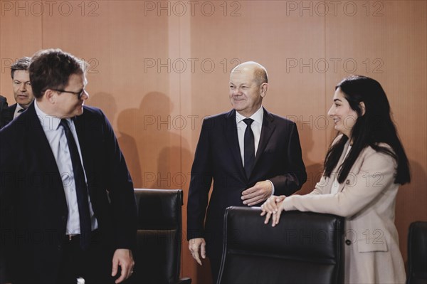 (R-L) Reem Alabali-Radovan (SPD), Minister of State for Migration, Refugees and Integration, Olaf Scholz (SPD), Federal Chancellor, and Carsten Schneider (SPD), Minister of State for East Germany and Equivalent Living Conditions, recorded during the weekly cabinet meeting in Berlin, 21 February 2024