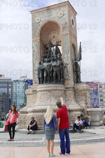 Mustafa Kemal Atatuerk with comrades-in-arms, Independence Monument by Pietro Canonica, Taksim Square or Taksim Meydani, Beyoglu, Istanbul, European part, Istanbul province, Turkey, Asia