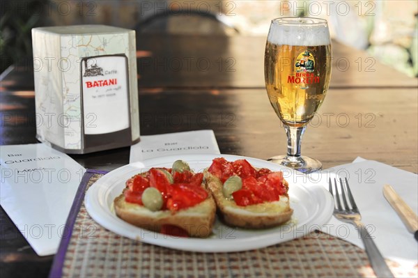 Bruschetta in Pienza, Crete Senesi, Tuscany, Italy, Europe