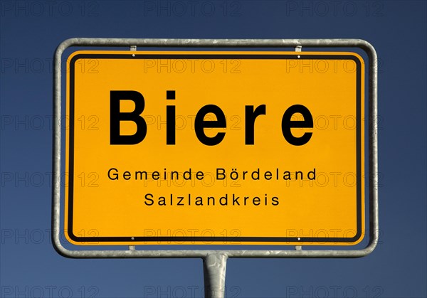Place name sign Biere, district of the municipality Boerdeland, Salzlandkreis, Saxony-Anhalt, Germany, Europe