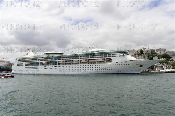 Cruise ship RHAPSODY of the SEAS, year of construction 1996, 297m long, 1998 passengers, at the quay of Karakoey, Istanbul Modern, Beyoglu, Istanbul, Turkey, Asia