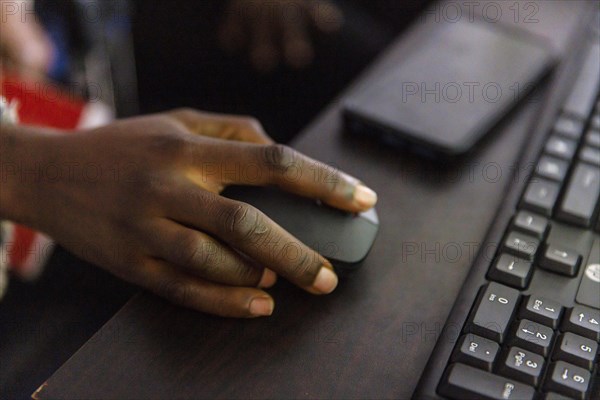 Hand of a computer mouse, Jos, 06.02.2024