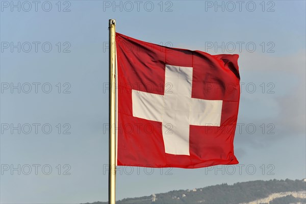 Swiss flag, Lake Geneva, Geneva, Canton of Vaud, Switzerland, Europe