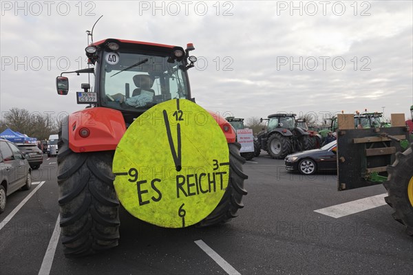 Five to twelve, That's enough, Sign with clock on a tractor, Farmer protests, Demonstration against the policies of the traffic light government, Abolition of agricultural diesel subsidies, Duesseldorf, North Rhine-Westphalia, Germany, Europe
