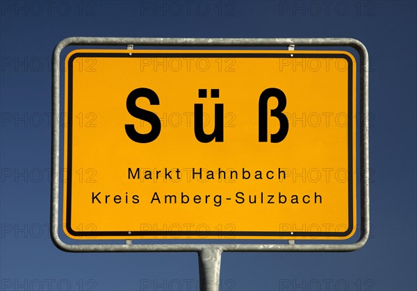 Town sign Suess, district of Markt Hahnbach, district of Amberg-Sulzbach, Bavaria, Germany, Europe