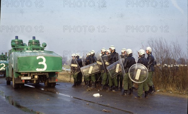 DEU, Germany, Dortmund: Personalities from politics, business and culture from the years 1965-90 Itzehoe. Demonstration against Brokdorf nuclear power plant 19.2.77, Europe