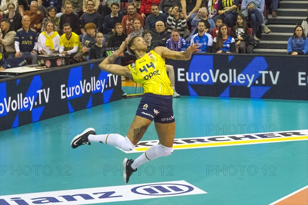 Volleyball match, Melissa VARGAS Fenerbahce Opet Istanbul serving while floating in the air, Scharrena, Stuttgart, Germany, Europe