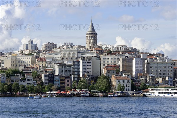 Golden Horn with Karakoey and Beyoglu neighbourhoods, Galata Tower, Istanbul, European part, Turkey, Asia