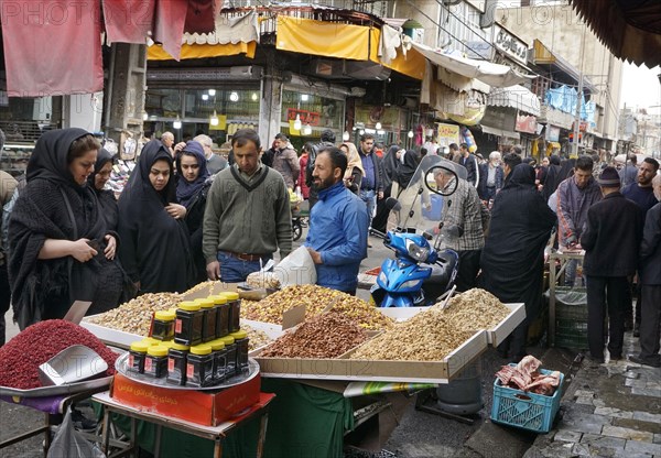 Fruit and vegetable sale in a bazaar in Tehran, Iran, 18/03/2019, Asia