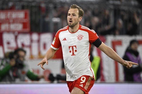 Goal celebration, cheering, Harry Kane FC Bayern Munich FCB (09) Allianz Arena, Munich, Bavaria, Germany, Europe