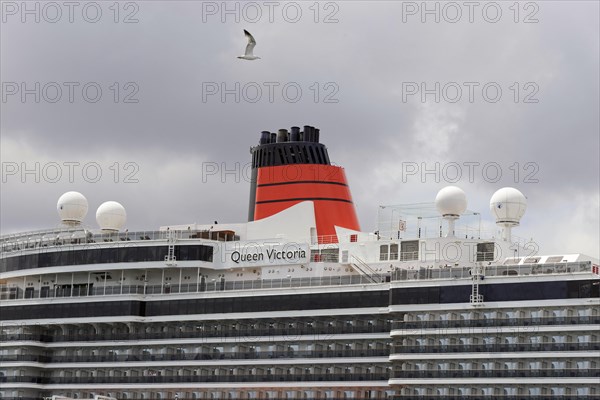 Cruise ship Queen Victoria, built 2007, 1990 passengers, at the quay of Karakoey, Istanbul Modern, Beyoglu, Istanbul, Turkey, Asia