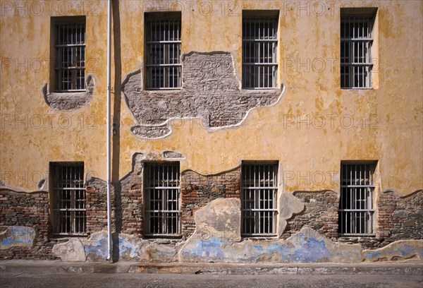 Administrative building, former prison, weathered, Acropolis, Heptapyrgion, fortress, citadel, Thessaloniki, Macedonia, Greece, Europe