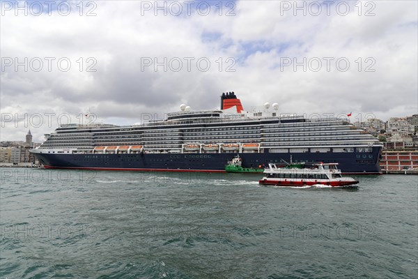 Cruise ship Queen Victoria, built 2007, 1990 passengers, at the quay of Karakoey, Istanbul Modern, Beyoglu, Istanbul, Turkey, Asia