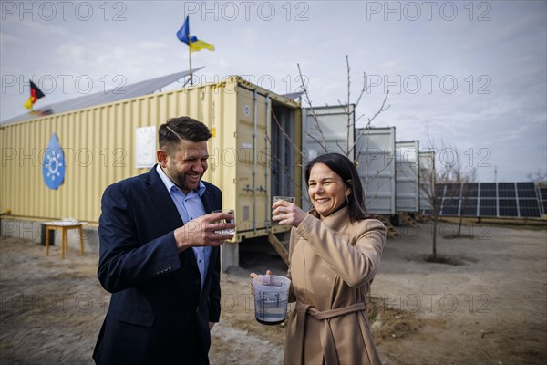 Annalena Baerbock (Alliance 90/The Greens), Federal Foreign Minister, visits a solar water desalination plant together with the Managing Director of Boreal Light GmbH, Ali Al Hakin. Mykolaiv Oblast, 25.02.2024. Photographed on behalf of the Federal Foreign Office