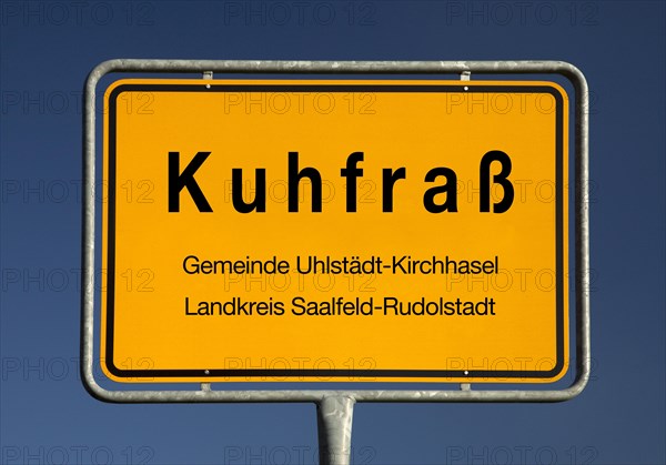 Town sign Kuhfrass, part of the municipality of Uhlstaedt-Kirchhasel, district of Saalfeld-Rudolstadt, Thuringia, Germany, Europe