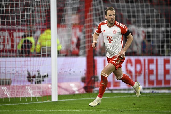 Goal celebration Harry Kane FC Bayern Munich FCB (09) Allianz Arena, Munich, Bavaria, Germany, Europe