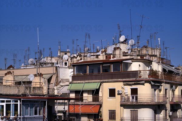 Residential buildings, antenna forest, roofs, roof terraces, roof antennas, Leonida Iasonidou street, evening light, Thessaloniki, Macedonia, Greece, Europe