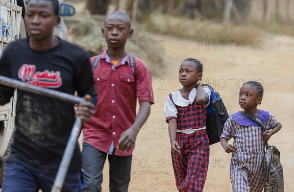 Girl on her way to school Nyanya, 06.02.2024