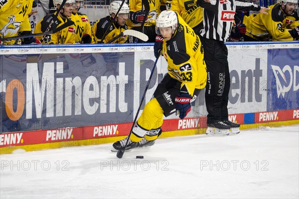 Markus Haennikaeinen (33, Adler Mannheim) at the home game on matchday 48 of the 2023/2024 DEL (German Ice Hockey League) season against Nuremberg Ice Tigers