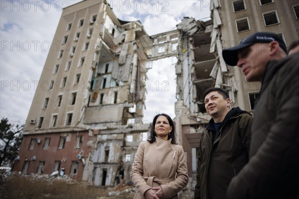 Annalena Baerbock (Alliance 90/The Greens), Federal Foreign Minister, visits the former seat of the regional administration of Mykolaiv oblast with the governor of Mykolaiv oblast, Vitaliy Kim. Mykolaiv, 25.02.2024. Photographed on behalf of the Federal Foreign Office