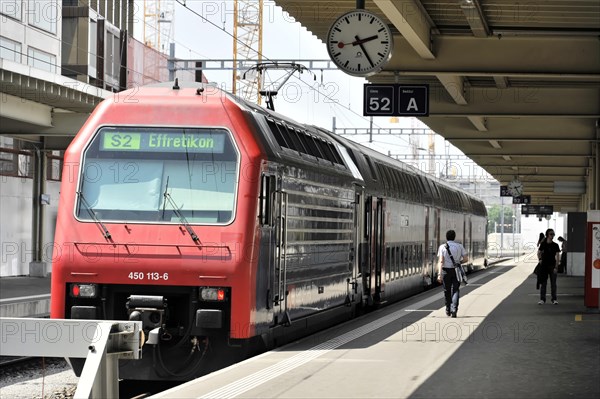 S-Bahn, S2 Effretikon, main station, City of Zurich, Switzerland, Europe