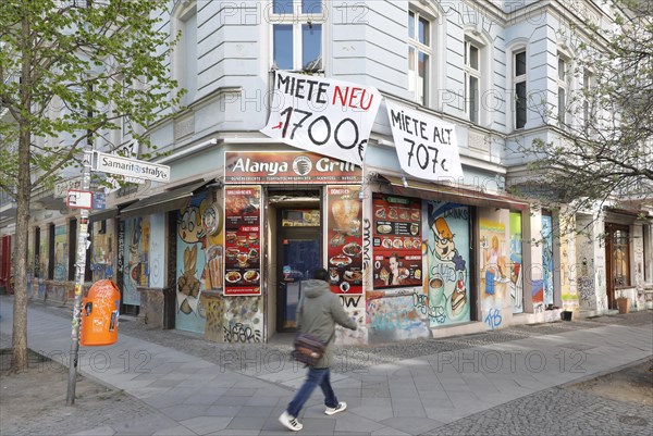 Tenant protest at a block of flats in Berlin's Friedrichshain district. The rent is to be increased from EUR 707 to EUR 1700, 15.09.2019