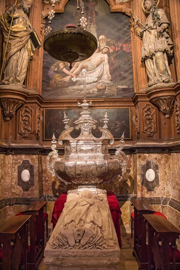 Side altar, interior view, Palma Cathedral, Majorca, Spain, Europe