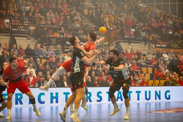 18.02.2024, 2nd HBL, German Handball League, matchday 21) : Game scene Eulen Ludwigshafen against TuS N-Luebbecke (final score 34:32) . Player on the ball: Mex Raguse (Eulen Ludwigshafen)