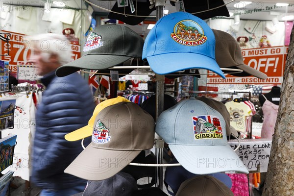 A shop in Gibraltar offers base caps with Gibraltar motifs, 14.02.2019