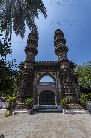 Sidi Bashir Masjid, The Shaking Minarets, Unesco site, Ahmedabad, Gujarat, India, Asia