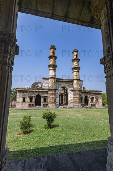 Kevada Mosque, Unesco site Champaner-Pavagadh Archaeological Park, Gujarat, India, Asia