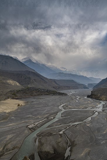 Huge riverbed of the Kali Gandaki, Kingdom of Mustang, Nepal, Asia